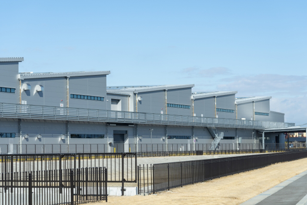 工場②　室外機22台 キュービクル屋上